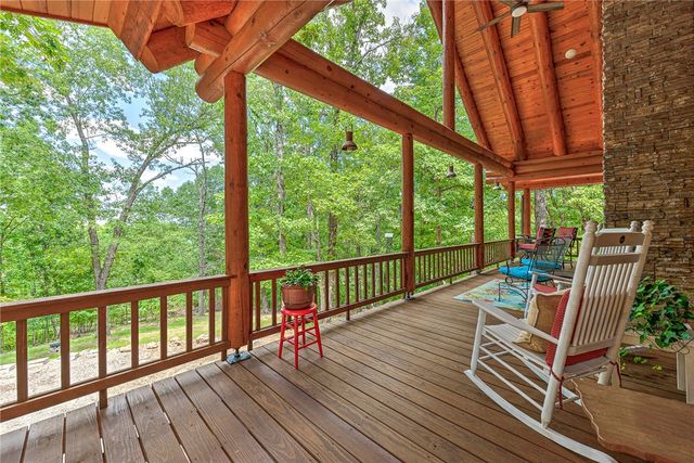 170 Meadow Ridge Road, Eureka Springs, AR 72632