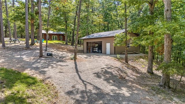 170 Meadow Ridge Road, Eureka Springs, AR 72632