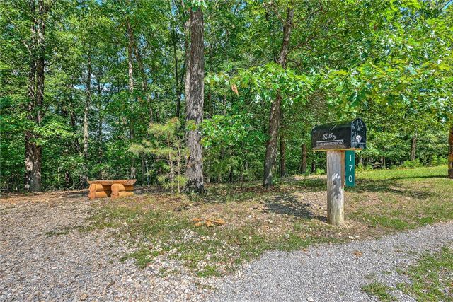 170 Meadow Ridge Road, Eureka Springs, AR 72632