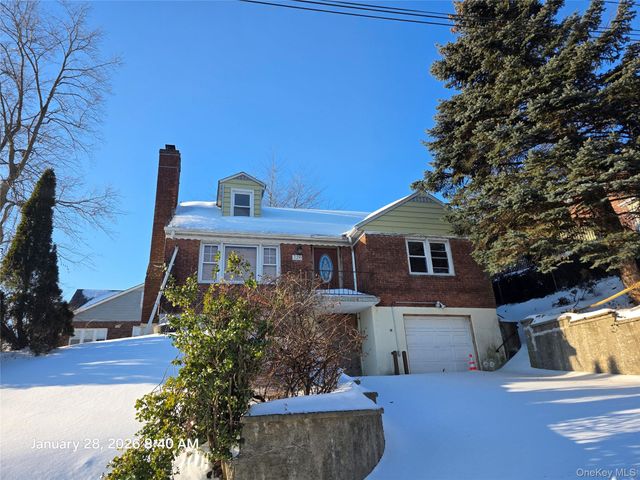 326 Roberts Avenue, Yonkers, NY 10703