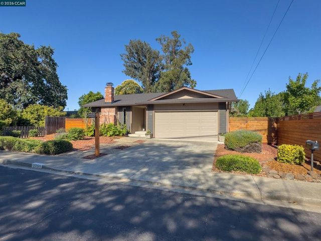 1759 Elm Rd, Concord, CA 94519