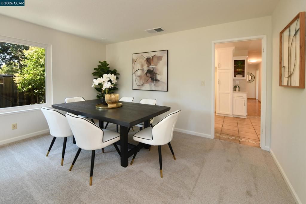 Image 12 of property listing at 1759 Elm Rd, Concord, CA 94519