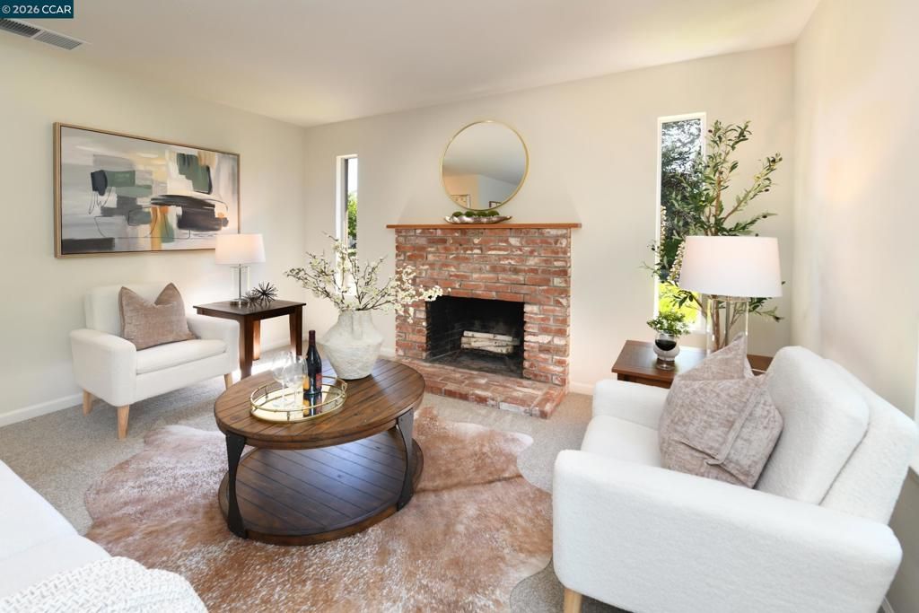 Image 15 of property listing at 1759 Elm Rd, Concord, CA 94519