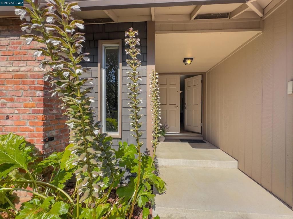 Image 37 of property listing at 1759 Elm Rd, Concord, CA 94519