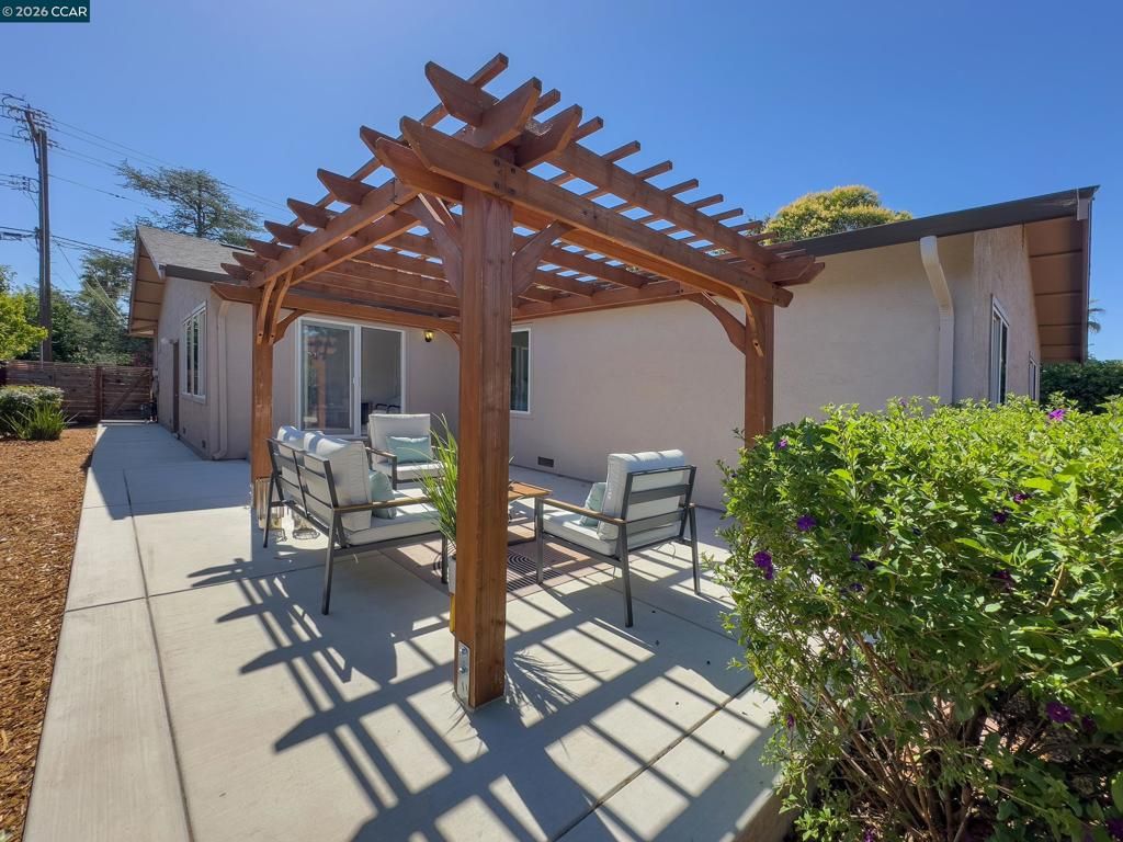 Image 39 of property listing at 1759 Elm Rd, Concord, CA 94519