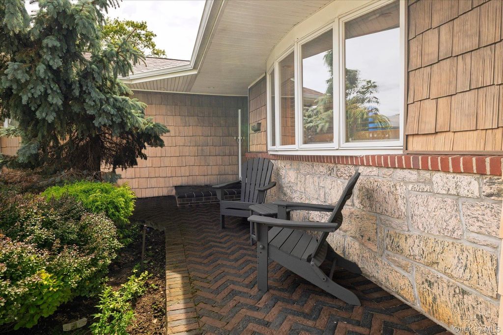 2163 Jacqueline Avenue, Bellmore, NY 11710 — photo 2