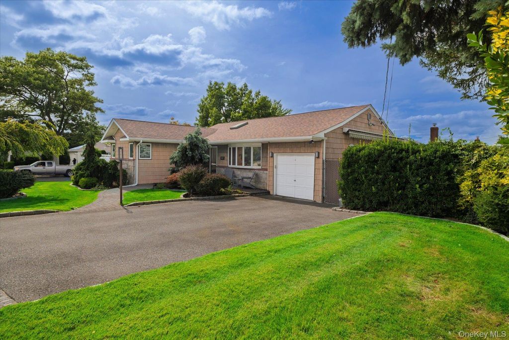 2163 Jacqueline Avenue, Bellmore, NY 11710 — photo 3