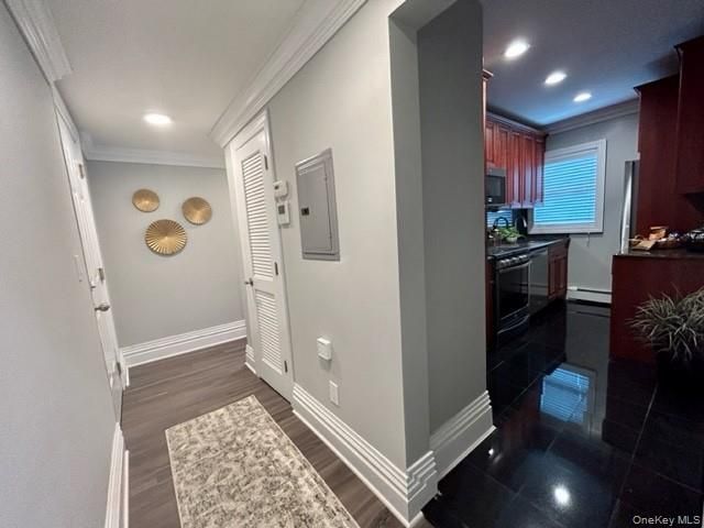 76 South Clinton Avenue 1B, Bay Shore, NY 11706