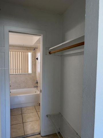 7713 SW 88th ST A312, Miami, FL 33156