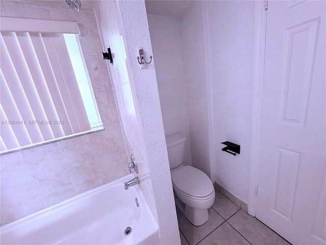 7713 SW 88th ST A312, Miami, FL 33156