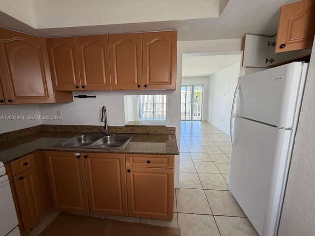 7713 SW 88th ST A312, Miami, FL 33156