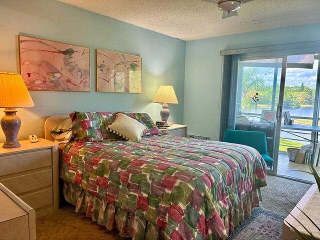 2002 Oakridge A Oakridge A 2002, Deerfield Beach, FL 33442