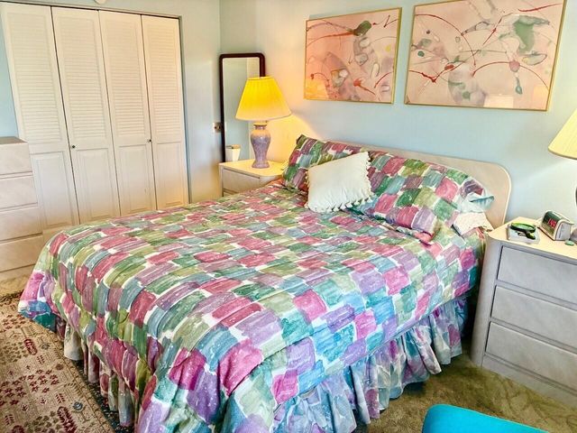 2002 Oakridge A Oakridge A 2002, Deerfield Beach, FL 33442