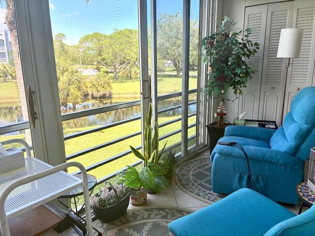 2002 Oakridge A Oakridge A 2002, Deerfield Beach, FL 33442