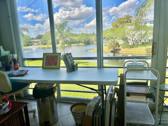 2002 Oakridge A Oakridge A 2002, Deerfield Beach, FL 33442