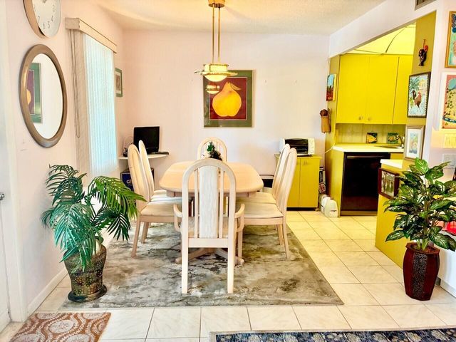 2002 Oakridge A Oakridge A 2002, Deerfield Beach, FL 33442