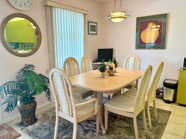 2002 Oakridge A Oakridge A 2002, Deerfield Beach, FL 33442