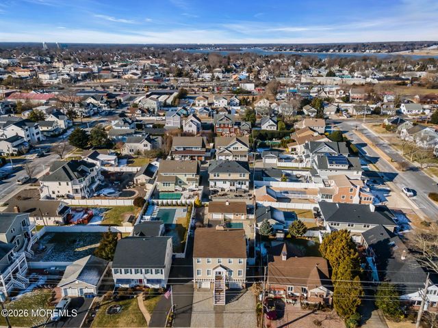 305 Chicago Avenue, Point Pleasant Beach, NJ 08742