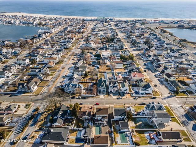 305 Chicago Avenue, Point Pleasant Beach, NJ 08742