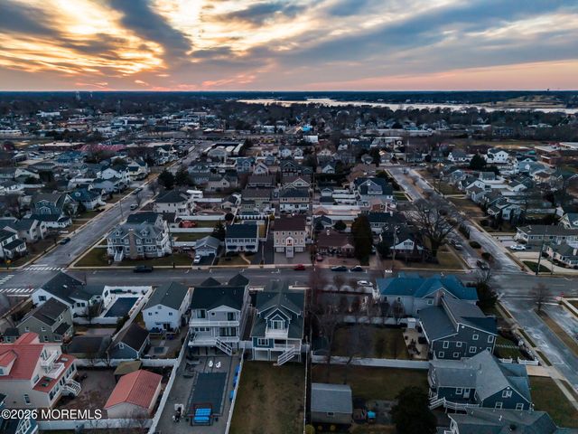 305 Chicago Avenue, Point Pleasant Beach, NJ 08742