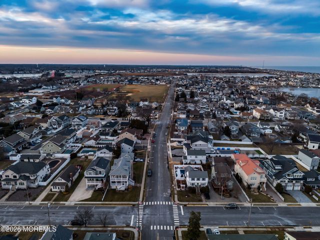 305 Chicago Avenue, Point Pleasant Beach, NJ 08742