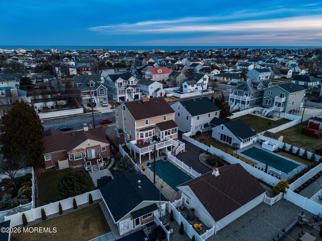 305 Chicago Avenue, Point Pleasant Beach, NJ 08742