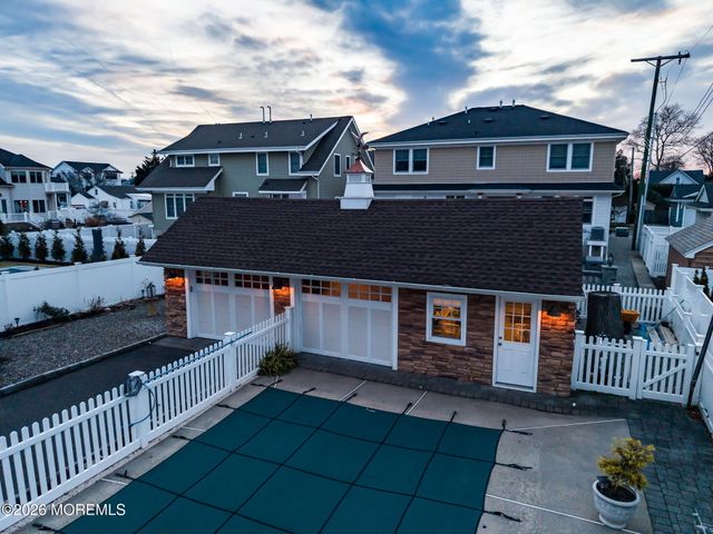 305 Chicago Avenue, Point Pleasant Beach, NJ 08742