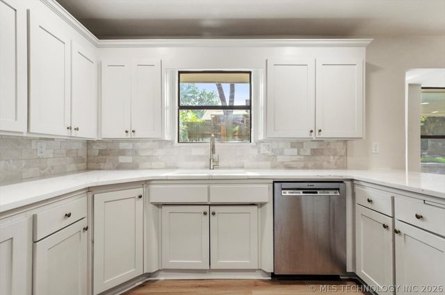 8747 S 68th East Avenue, Tulsa, OK 74133