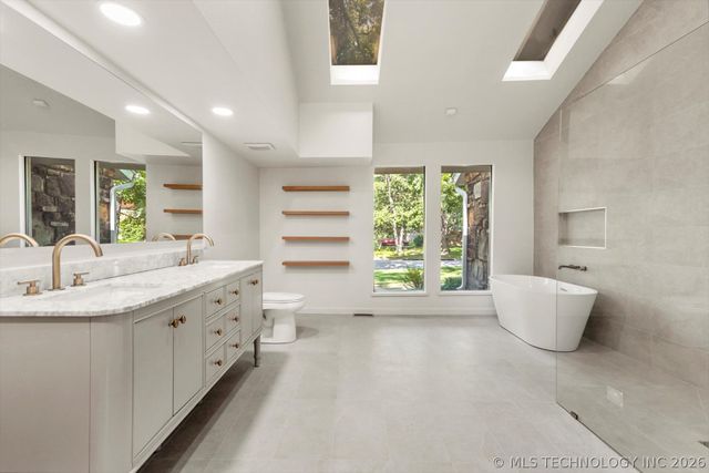 8747 S 68th East Avenue, Tulsa, OK 74133