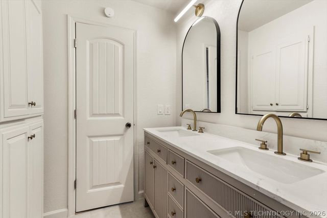 8747 S 68th East Avenue, Tulsa, OK 74133