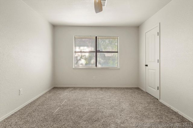 8747 S 68th East Avenue, Tulsa, OK 74133