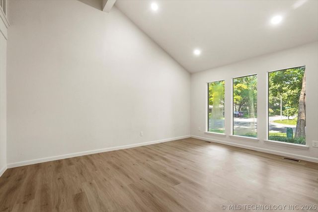 8747 S 68th East Avenue, Tulsa, OK 74133