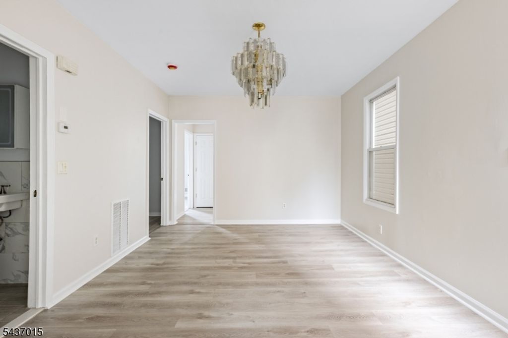140 N 7Th St, Paterson City, NJ 07522