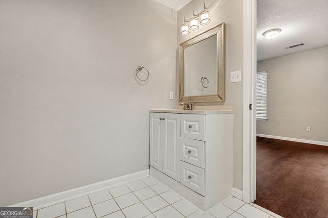 1525 Edgemoor Lane, Douglasville, GA 30134