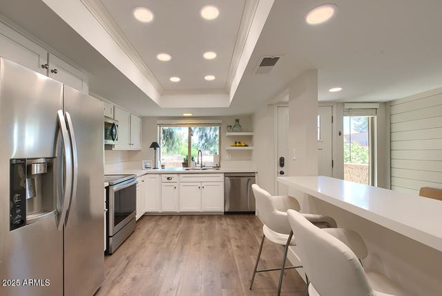 7316 N VIA CAMELLO DEL NORTE -- 106, Scottsdale, AZ 85258