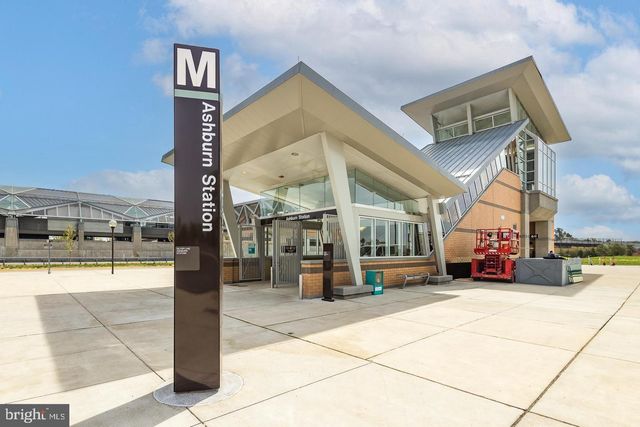 22315 TEES TER, Ashburn, VA 20148