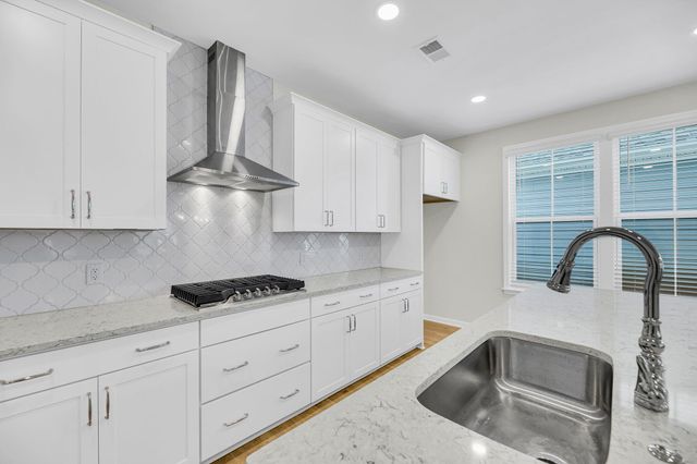 1122 Burkets Bend Lane, Charleston, SC 29492