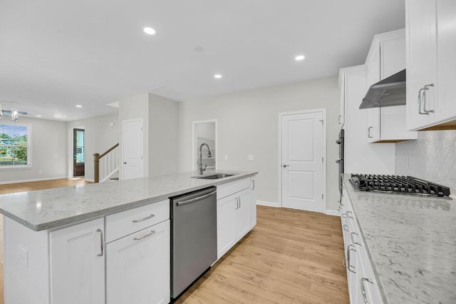 1122 Burkets Bend Lane, Charleston, SC 29492