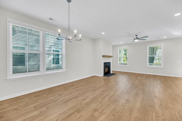 1122 Burkets Bend Lane, Charleston, SC 29492