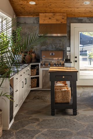 6537 Arno College Grove Rd, College Grove, TN 37046