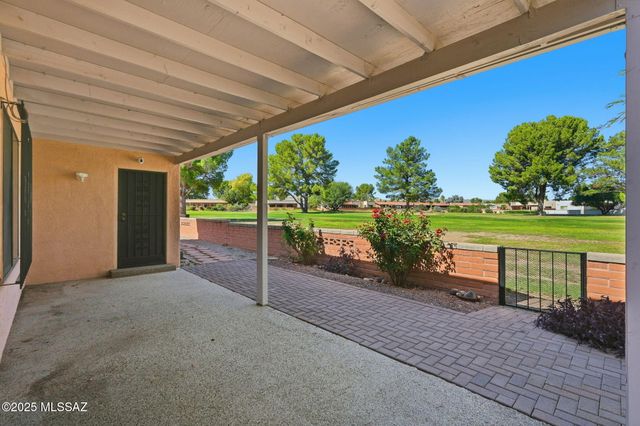 1225 N Abrego Drive, Green Valley, AZ 85614