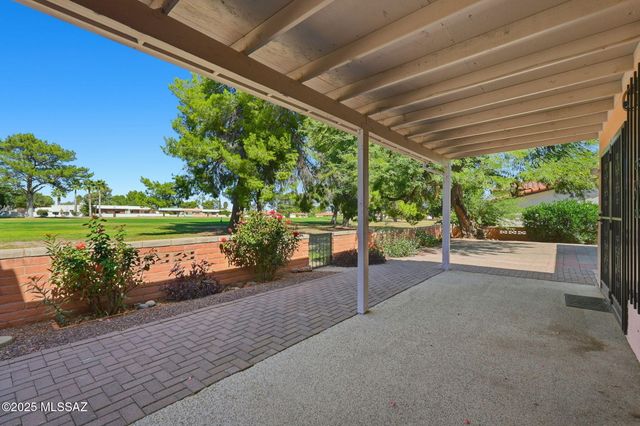 1225 N Abrego Drive, Green Valley, AZ 85614