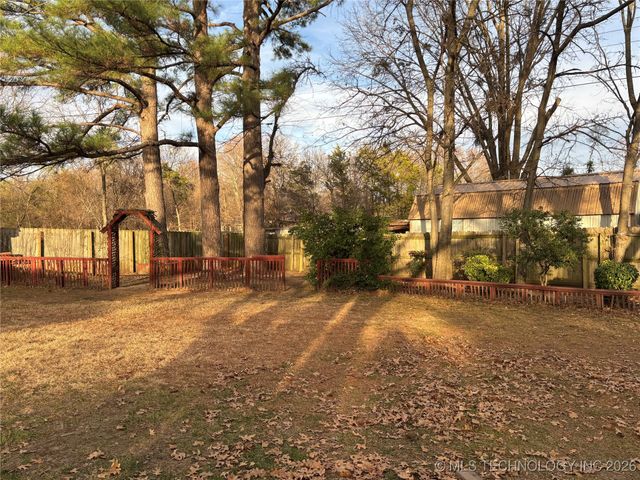 718 Marlena Lane, Ardmore, OK 73401