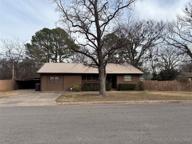 718 Marlena Lane, Ardmore, OK 73401