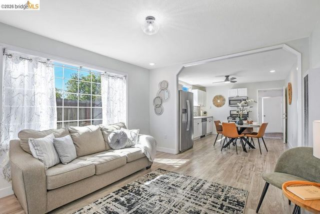 180 Hill Ave, Oakley, CA 94561