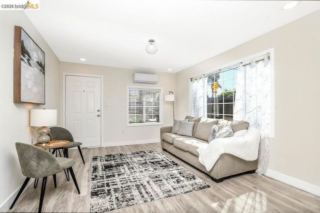 180 Hill Ave, Oakley, CA 94561