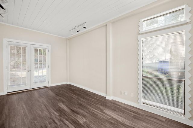 6726 Lancret DR A, Austin, TX 78745