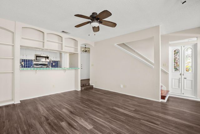 6726 Lancret DR A, Austin, TX 78745