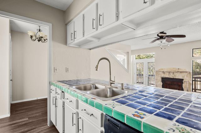 6726 Lancret DR A, Austin, TX 78745