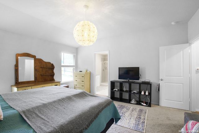 8135 Falcon Meadow, Converse, TX 78109